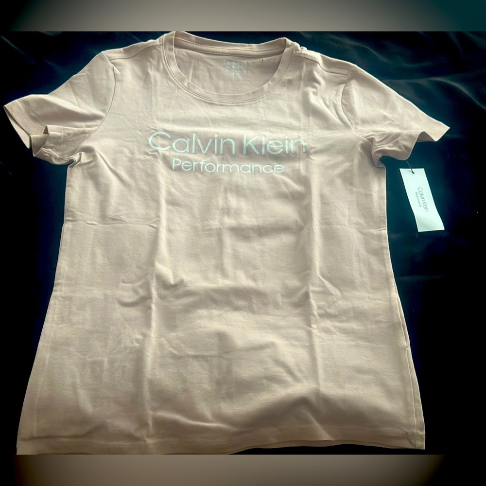 Calvin Klein Tshirt (NWT) S Size baby pink